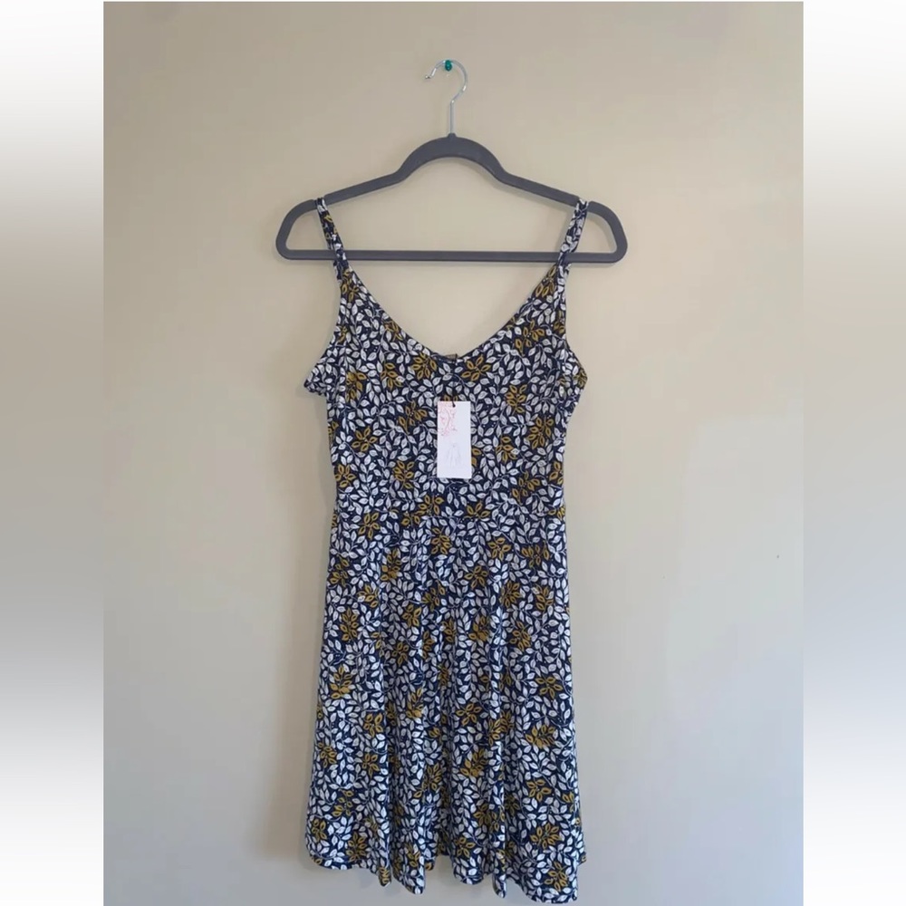 ACEVOG Dress Women’s Medium Floral Summer New With Tags Adjustable Fit & Flare